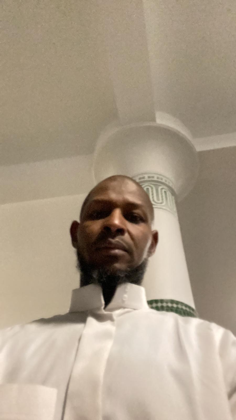 🔮 Maître Yusuf : Voyant Médium Marabout de Prestige spécialiste du retour de l'être aimé et du couple à Limoges, Poitiers, Niort et Périgueux -  📞 Tél / WhatsApp : 07 58 91 70 73