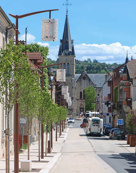 Cusset : La Cité Médiévale qui Réinvente son Futur Vert